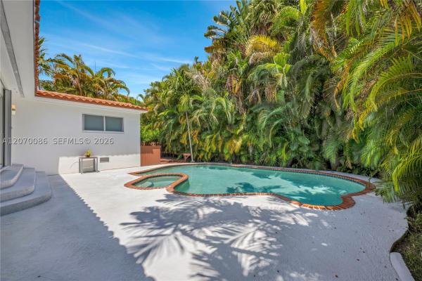 Shore Acres, 1085 NE 84th St, Miami, Florida 33138, image 2