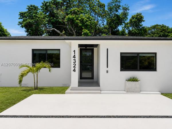 14324 Garden Dr, Unincorporated Dade County, Florida 33168, image 2