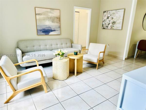 303 86th St #1, Miami Beach, Florida 33141, image 1