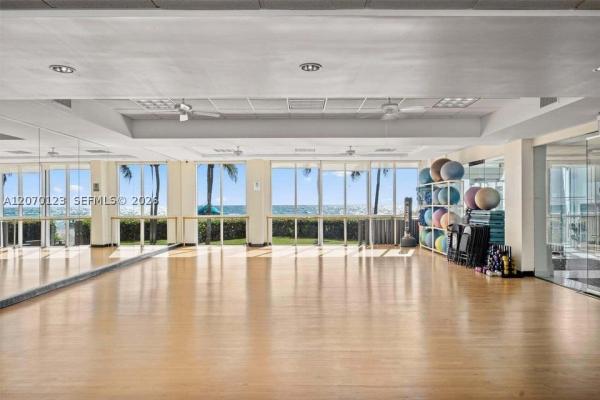 Oceania 5, 16500 Collins Ave #1751, Sunny Isles Beach, Florida 33160, image 2