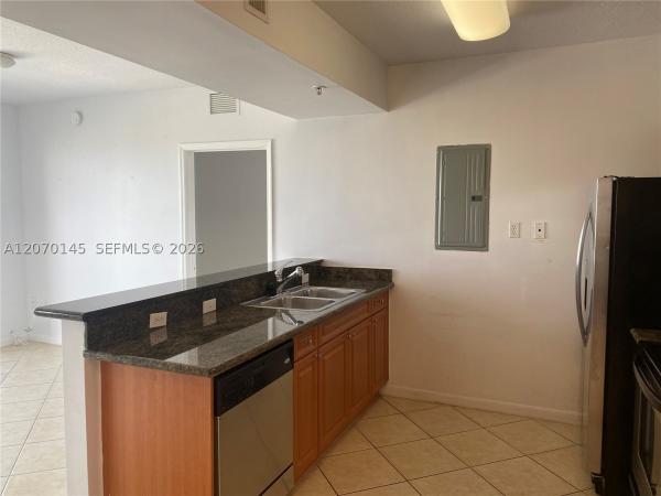 Altos De Miami, 1 Glen Royal Pkwy #1113, Miami, Florida 33125, image 1