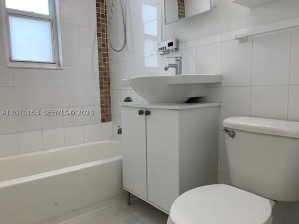Island Point South, 7207 Bay Dr #23, Miami Beach, Florida 33141, image 2