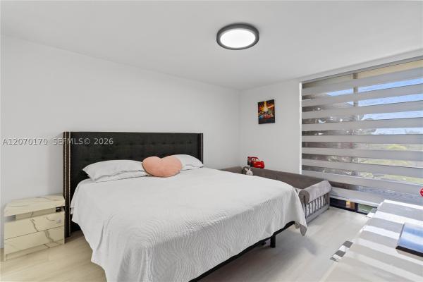 Carlton Bay, 2821 N Miami Beach Blvd #4F, North Miami Beach, Florida 33160, image 2
