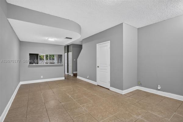 Banyan Oakridge, 4902 SW 31st Ter, Dania Beach, Florida 33312, image 1