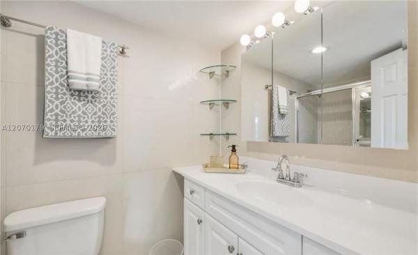 Hillcrest, 4400 Hillcrest Dr #602B, Hollywood, Florida 33021, image 2