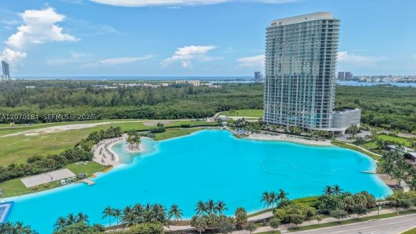 2411 Laguna Cir #1402, Miami, Florida 33181, image 2