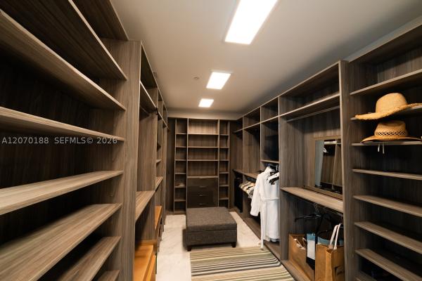 Jade Signature, 16901 E Collins Ave #4201, Sunny Isles Beach, Florida 33160, image 2
