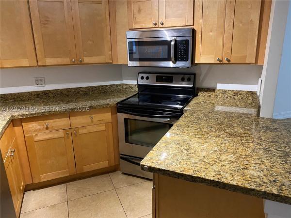 Las Vistas At Doral, 8245 Lake Dr #101, Doral, Florida 33166, image 3