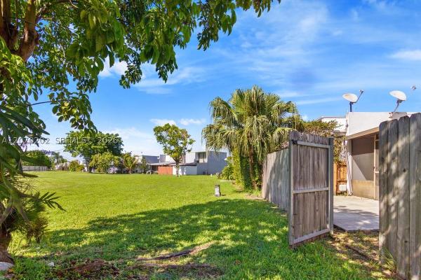 2524 SW 122nd Ct, Unincorporated Dade County, Florida 33175, image 1