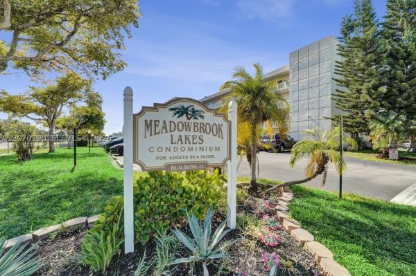 Meadowbrook Lakes, 325 SE 11th Ter #107, Dania Beach, Florida 33004, image 3