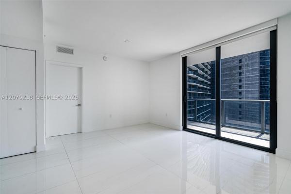 Brickell Heights East, 45 SW 9th St #2002, Miami, Florida 33130, image 3