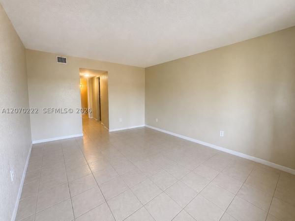 Royal Point, 3600 NW 21st St #313, Lauderdale Lakes, Florida 33311, image 3