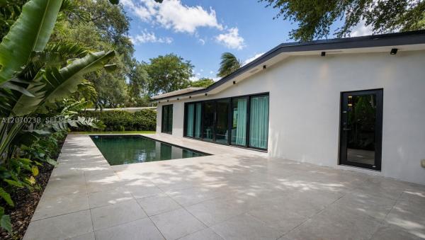 Sky Lake, 2110 NE 191st Dr, North Miami Beach, Florida 33179, image 2