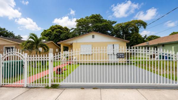 3074 NW 64th St, Unincorporated Dade County, Florida 33147, image 3