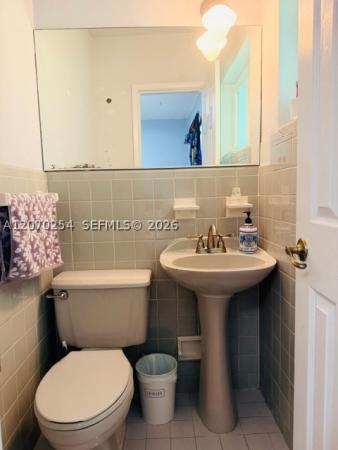 Palm Springs, 245 W 60th St, Hialeah, Florida 33012, image 3