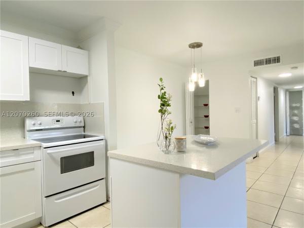 Doral Park Country Club Villas, 4780 NW 102nd Ave #104-11, Doral, Florida 33178, image 3