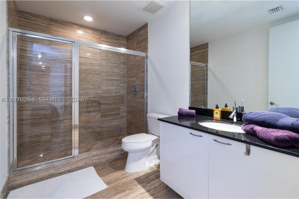 Tdr Tower 3, 15811 Collins Ave #2103, Sunny Isles Beach, Florida 33160, image 3
