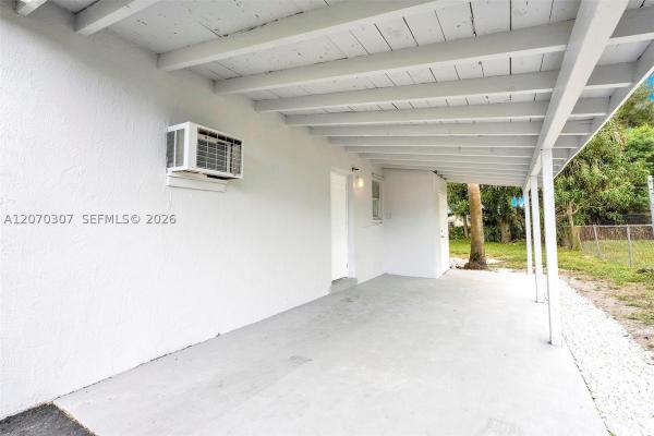 Boulevard Gardens, 551 NW 30th Ter, Fort Lauderdale, Florida 33311, image 2