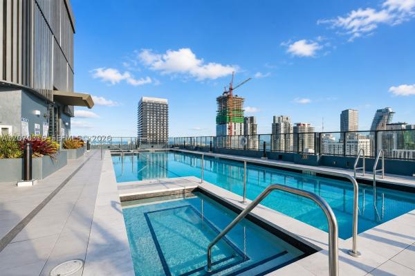 121 NE 5th St #3713, Miami, Florida 33132, image 2