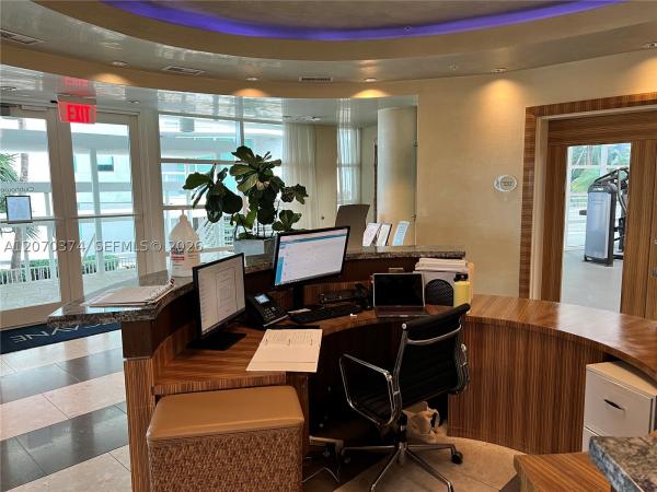 Vizcayne South, 253 NE 2nd St #4607, Miami, Florida 33132, image 2