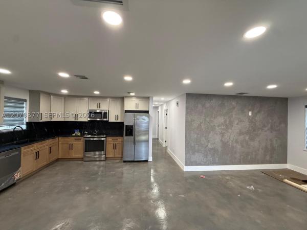 Town Of Modelo, 17 SW 6th Ave, Dania Beach, Florida 33004, image 2