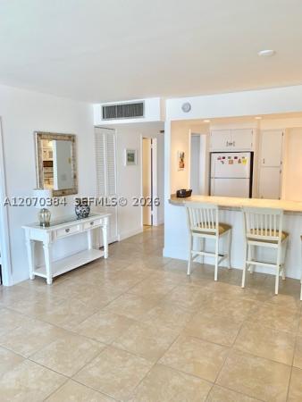 Arlen Beach, 5701 Collins Ave #311, Miami Beach, Florida 33140, image 2