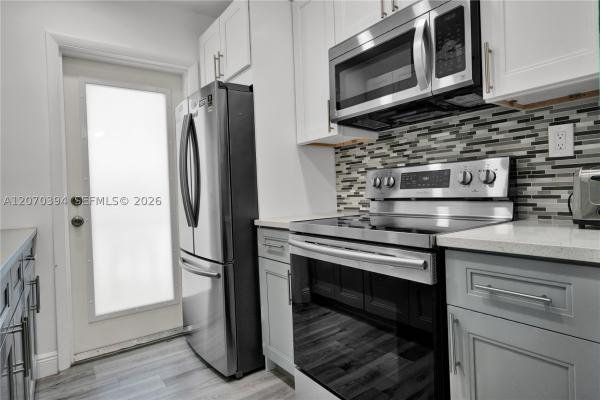 Cypress Island, 931 SE 9th Ave #17, Pompano Beach, Florida 33060, image 2