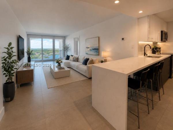 The Carriage House, 5401 Collins Ave #620, Miami Beach, Florida 33140, image 2