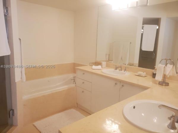 Turnberry Village South Tower, 19900 E Country Club Dr #607, Aventura, Florida 33180, image 2