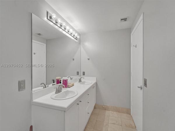 The Metropolitan, 2475 Brickell Ave #804, Miami, Florida 33129, image 1