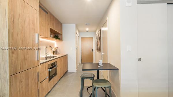 11 NE 6th St #808, Miami, Florida 33132, image 3
