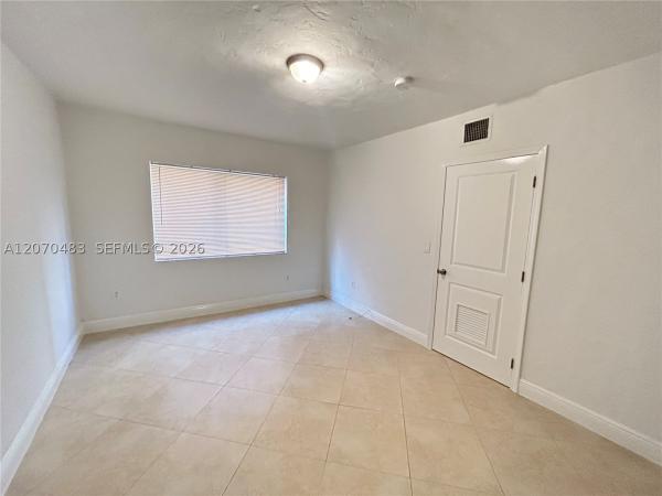 Fairgreen, 2880 Pine Tree Dr #7, Miami Beach, Florida 33140, image 3