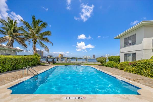 Joycia Apartments, 2250 Bay Dr #7, Miami Beach, Florida 33141, image 3