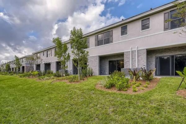 Verona Heights, 142 SE 5th Ct, Deerfield Beach, Florida 33441, image 2