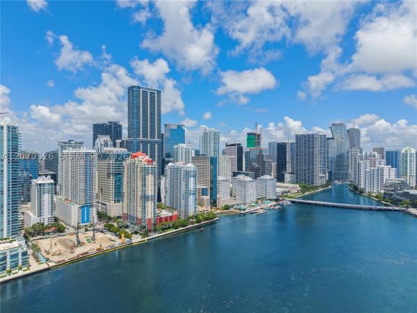 The Club At Brickell Bay, 1200 Brickell Bay Dr #2205, Miami, Florida 33131, image 2
