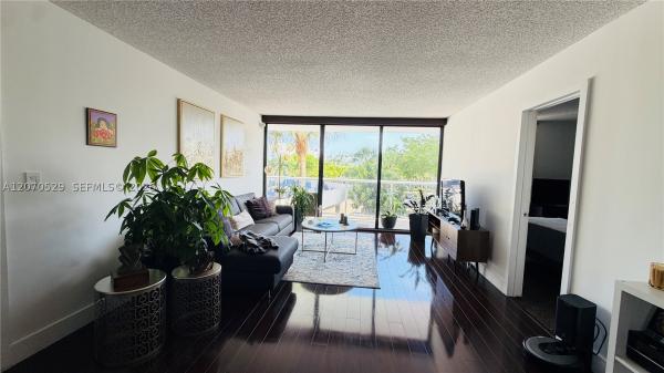 Flamenco, 3701 N Country Club Dr #304, Aventura, Florida 33180, image 2
