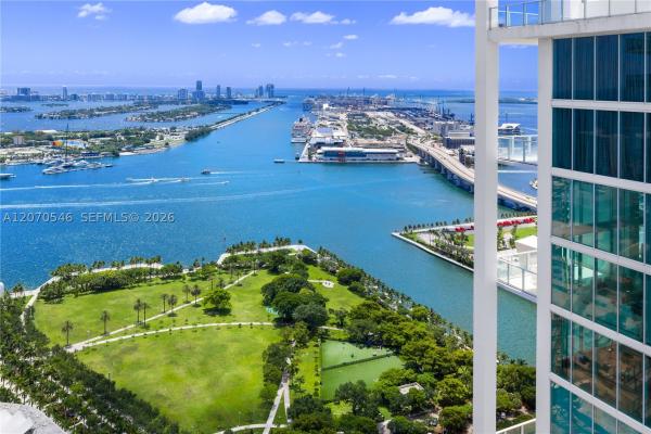 Ten Museum Park Residential, 1040 Biscayne Blvd #4403, Miami, Florida 33132, image 3