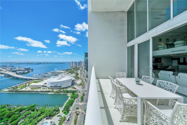 Ten Museum Park Residential, 1040 Biscayne Blvd #4403, Miami, Florida 33132, image 1