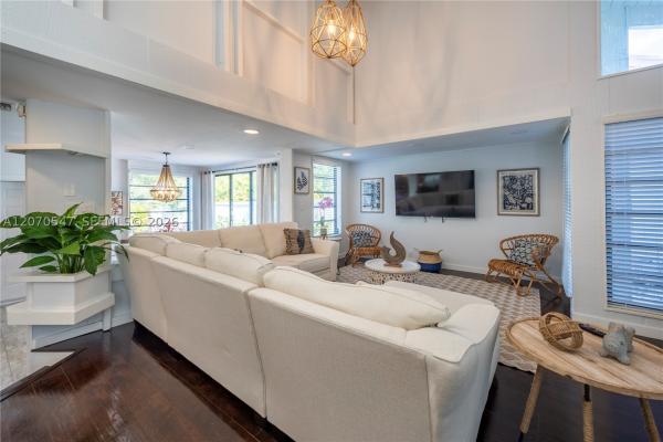 Wilton Manors No HOA, 1501 NE 24th St #1, Wilton Manors, Florida 33305, image 1