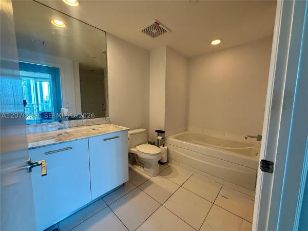 500 Brickell West, 55 SE 6th St #2404, Miami, Florida 33131, image 2