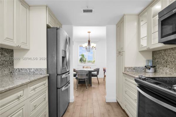 The Pointe Pompano Beach, 2880 NE 14th Street Cswy #311, Pompano Beach, Florida 33062, image 2
