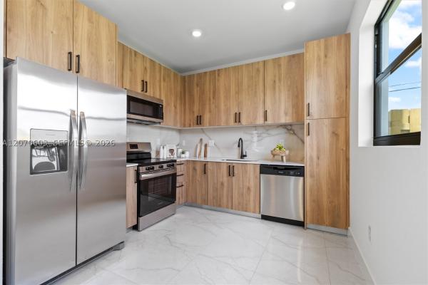 13325 SW 265th Ter, Homestead, Florida 33032, image 2