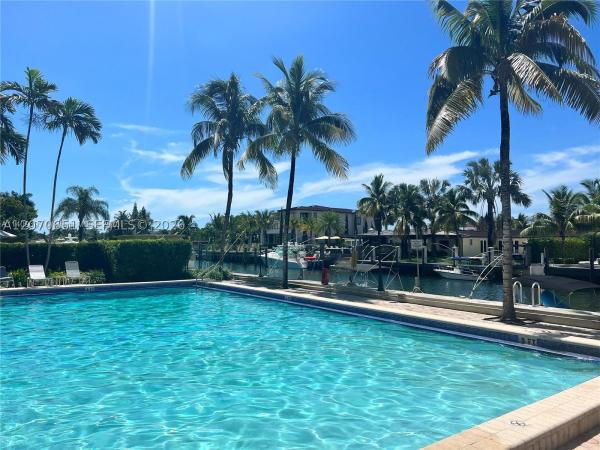 Vecino Del Mar, 2350 NE 135th St #403, North Miami, Florida 33181, image 3