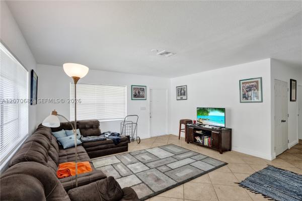Hollywood Beach Gardens, 5706 Lincoln St #1-2, Hollywood, Florida 33021, image 3