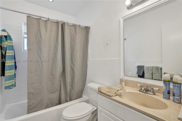Hollywood Beach Gardens, 5706 Lincoln St #1-2, Hollywood, Florida 33021, image 1