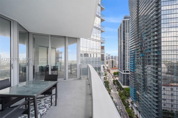 Paramount Miami Worldcenter, 851 NE 1st Ave #1610, Miami, Florida 33132, image 3