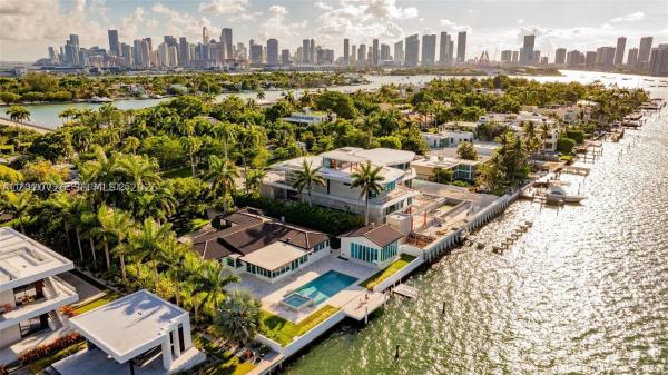 Hibiscus Island, 205 N Hibiscus Dr, Miami Beach, Florida 33139, image 1
