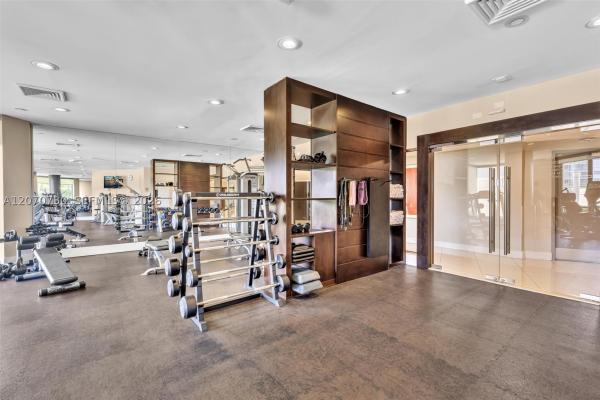 1000 Island Boulevard, 1000 W Island Blvd #1710, Aventura, Florida 33160, image 2