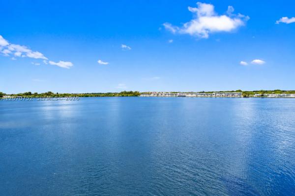 1301 NE Miami Gardens Dr #505W, Unincorporated Dade County, Florida 33179, image 3