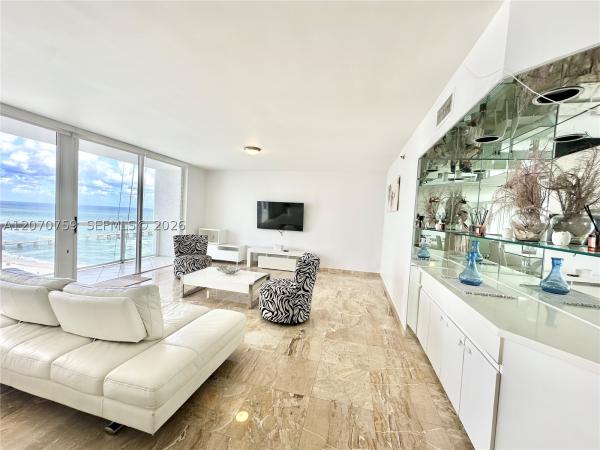 Oceania 1, 16425 E Collins Ave #1215, Sunny Isles Beach, Florida 33160, image 3